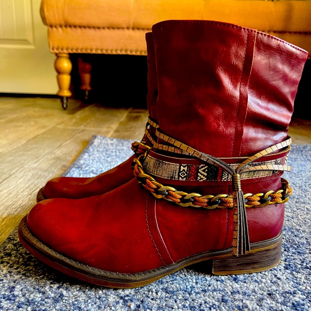 Not Rated. Brand new booties 8.5